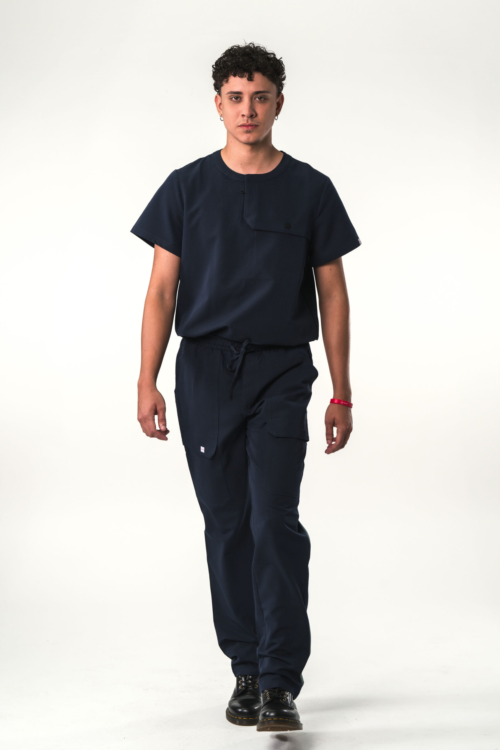 _A746182 Style 05 Hombre - Image 1